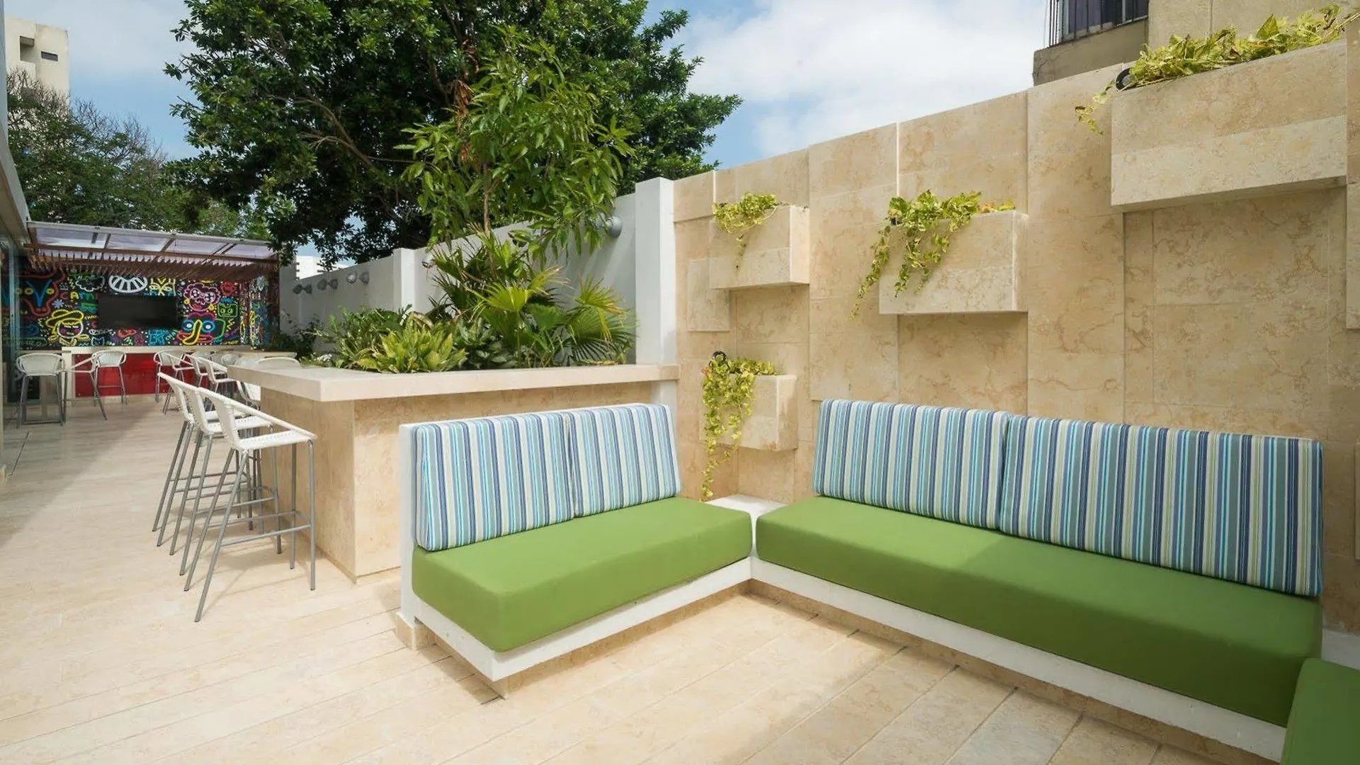 Bh Barranquilla Hotel